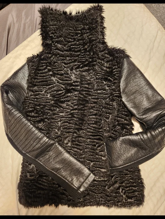 Guess Black Faux Fur & Leather Women's Jacket - Picture 8 of 8
